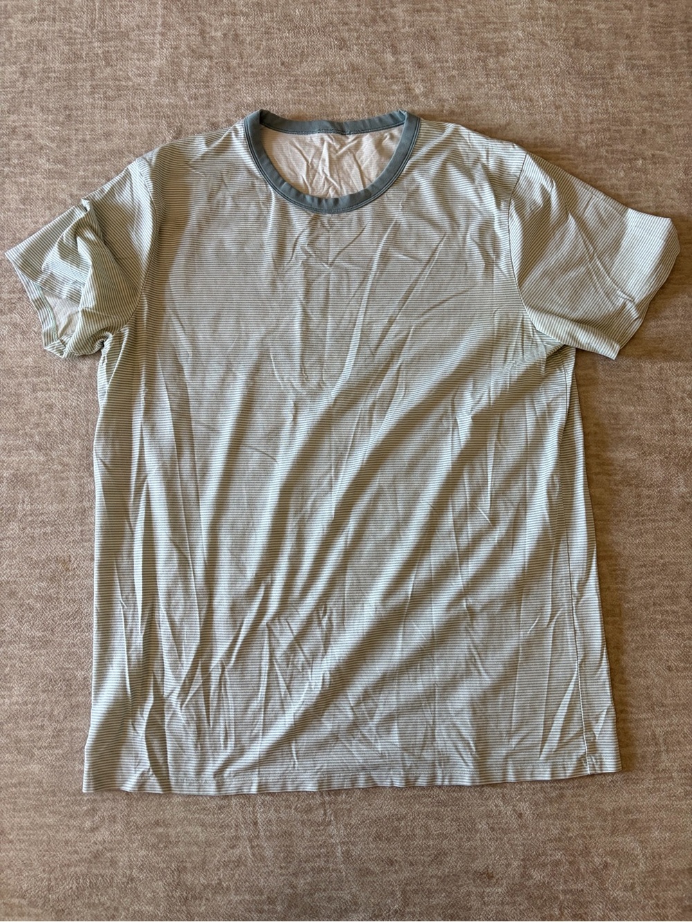 Men’s Large Lululemon Shirt